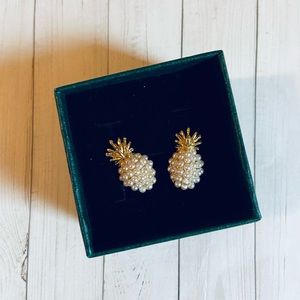 Faux pearl pineapple earrings